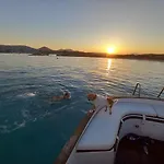 Wild Escape Island Bay Experience Bateau-hôtel Porto San Paolo (Sardinia)