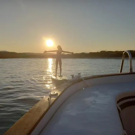 Botel Wild Escape Island Bay Experience *