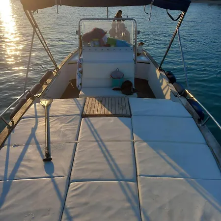 Botel Wild Escape Island Bay Experience
